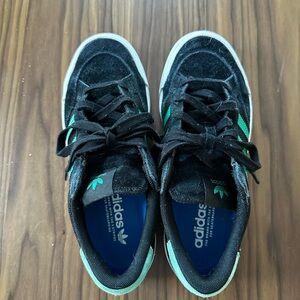 Adidas Kids Sneakers in Black and Green